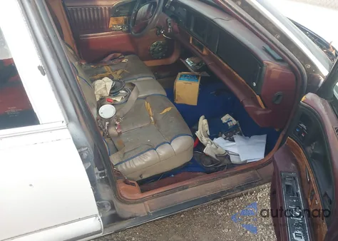 1996 Buick Park Avenue z USA, uszkodzony, nr VIN 1G4CW52K1TH636774